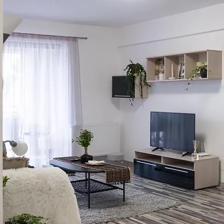 Appartement Lovely With Parking And Balcony *